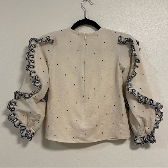 Ruffle Blouse Women’s Size Small white black Cropped Embroidered Ruffle Top - Picture 4 of 11